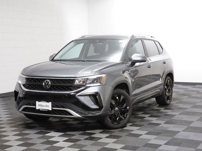 Certified 2023 Volkswagen Taos SE w/ Black Wheel Package