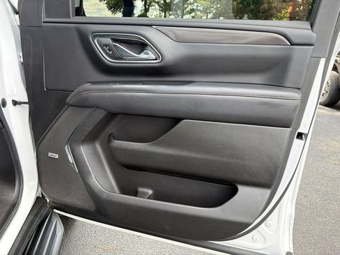 Used 2022 GMC Yukon AT4 w/ Technology Package AWD/4WD image 14