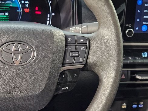 Certified 2025 Toyota Camry LE FWD image 28