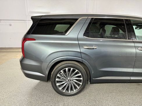 Used 2024 Hyundai Palisade Calligraphy image 7