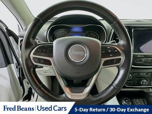 Used 2020 Jeep Cherokee Limited AWD/4WD image 15