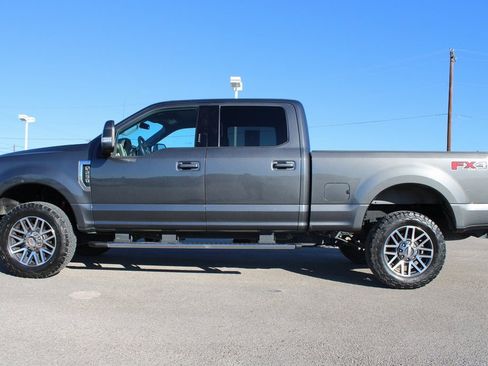 Used 2017 Ford F250 Lariat w/ Lariat Value Package image 5