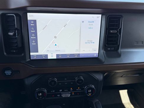 Used 2024 Ford Bronco Outer Banks AWD/4WD image 25