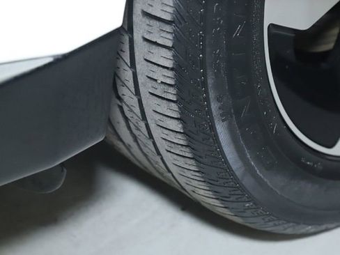 Used 2021 Jaguar F-PACE S image 43