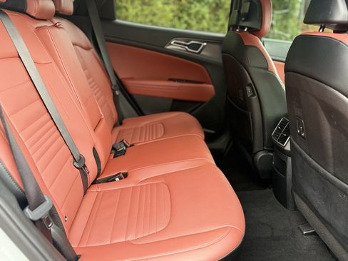 Certified 2024 Kia Sportage SX image 22