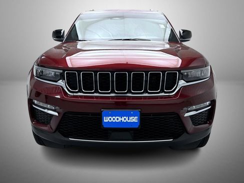 Used 2025 Jeep Grand Cherokee Limited AWD/4WD image 2