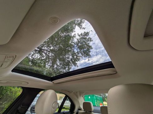 Used 2019 Mercedes-Benz C 300 Sedan image 20