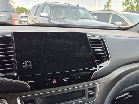 Used 2022 Honda Passport TrailSport image 9
