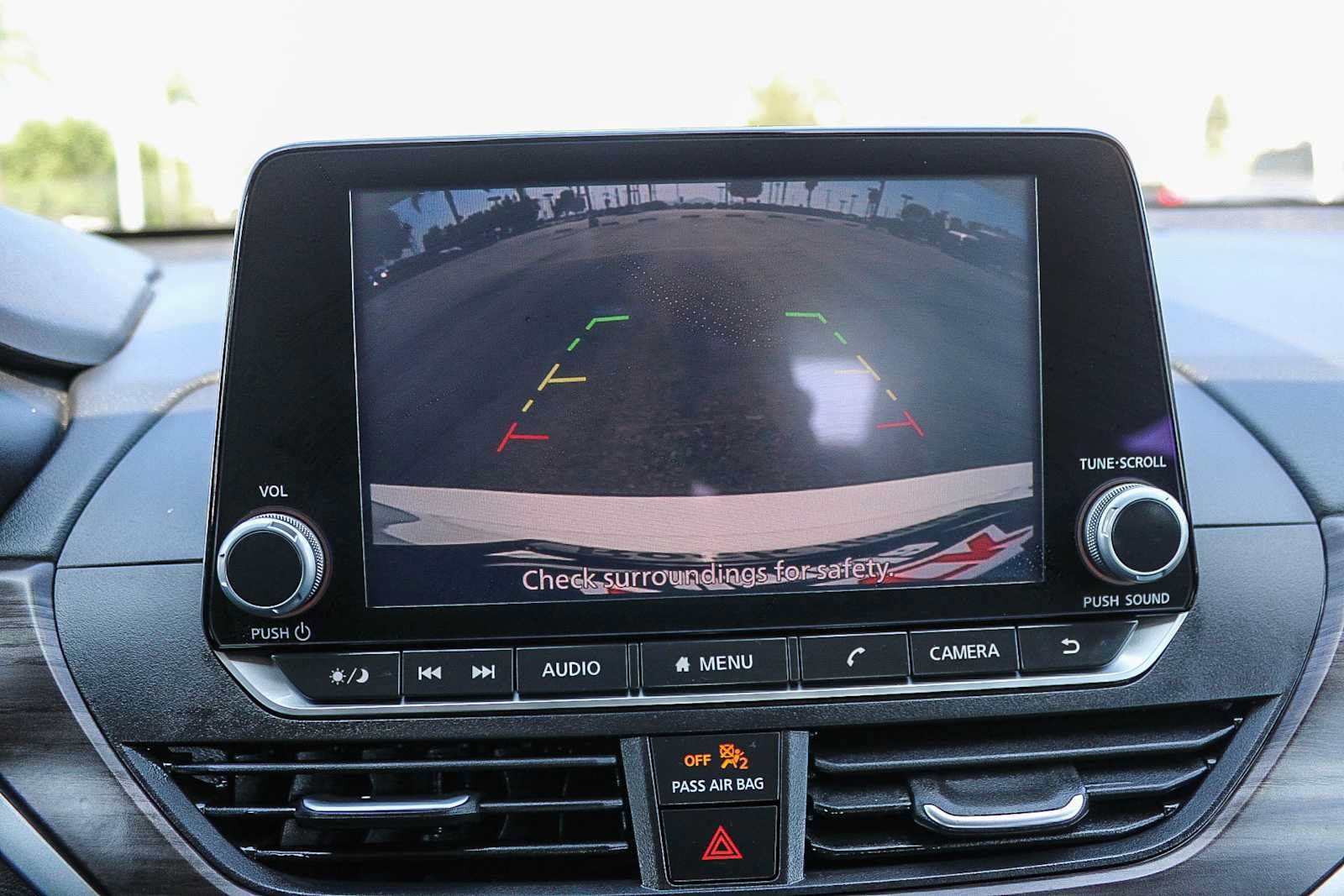 Used 2025 Nissan Altima 2.5 SV FWD image 23