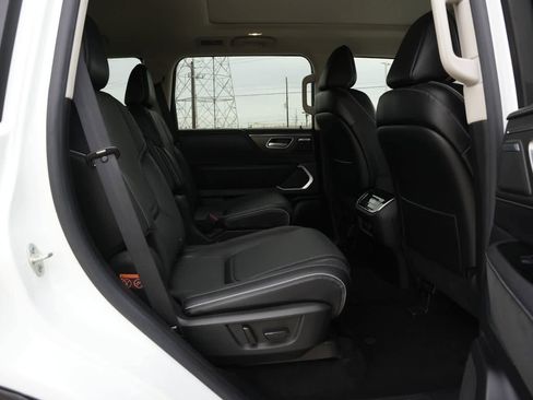 Certified 2025 INFINITI QX80 Luxe image 21