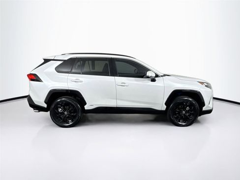 Certified 2023 Toyota RAV4 SE w/ Convenience Package image 17