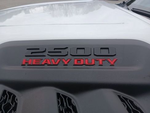 New 2026 RAM 2500 Limited AWD/4WD image 14