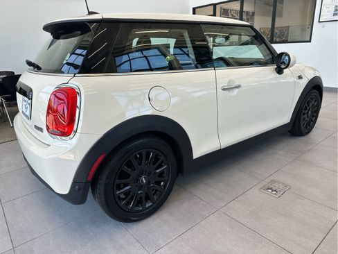 Used 2018 MINI Cooper 2-Door Hardtop FWD image 4