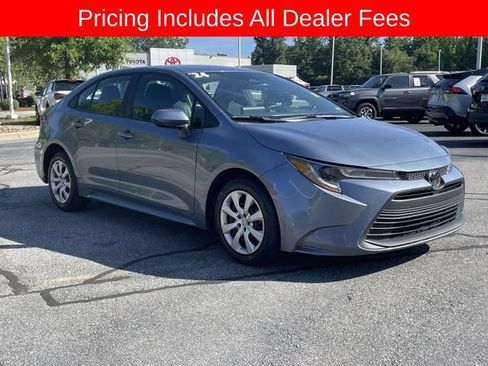Used 2024 Toyota Corolla LE FWD image 7