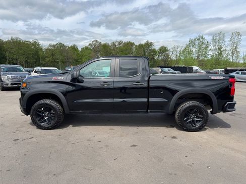 Used 2019 Chevrolet Silverado 1500 Custom Trail Boss AWD/4WD image 2