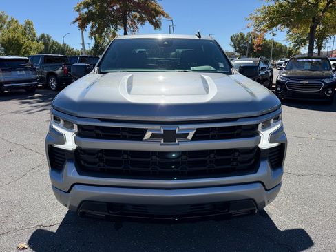 Used 2023 Chevrolet Silverado 1500 RST image 2