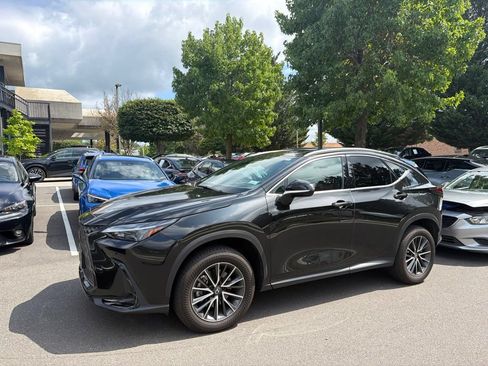 Certified 2025 Lexus NX 350 AWD w/ Accessory Package (2T) image 9