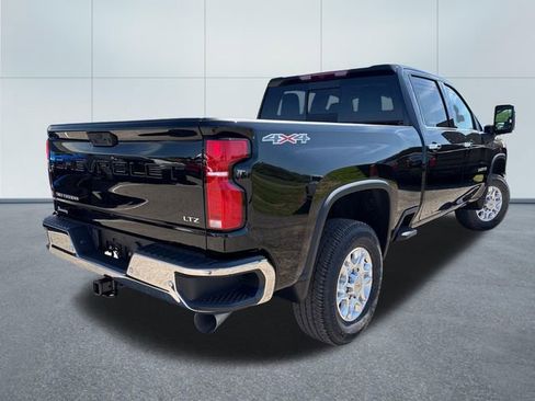 New 2026 Chevrolet Silverado 2500 LTZ w/ LTZ Convenience Package AWD/4WD image 4