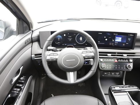 New 2026 Hyundai Tucson Limited image 19