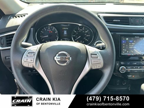 Used 2016 Nissan Rogue SV AWD/4WD image 22
