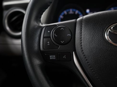 Used 2018 Toyota RAV4 XLE AWD/4WD image 24