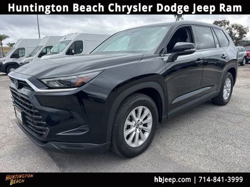 Used 2024 Toyota Grand Highlander AWD image 1