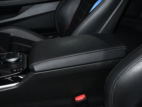 Used 2023 BMW M2 w/ Lighting Package RWD image 41