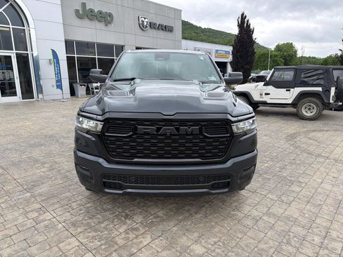 New 2026 RAM 1500 Express AWD/4WD image 3