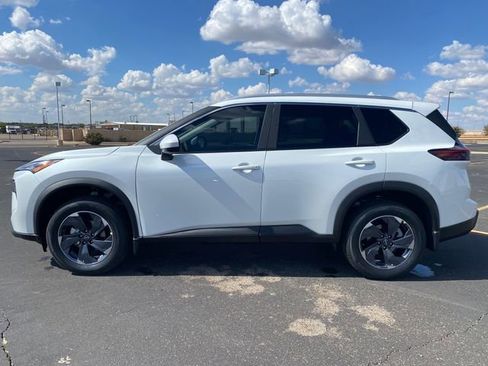 New 2026 Nissan Rogue SV w/ SV Premium Package image 3
