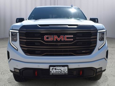 Used 2023 GMC Sierra 1500 AT4X image 2
