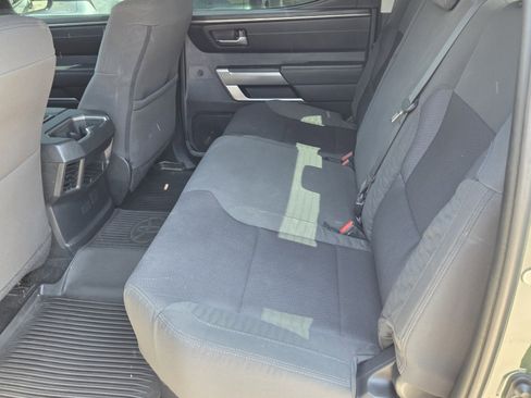 Used 2022 Toyota Tundra SR5 w/ SR5 Convenience Package AWD/4WD image 5