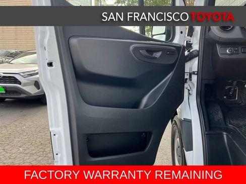 Used 2024 Mercedes-Benz Sprinter 2500 image 34