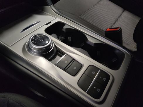 Used 2022 Ford Explorer XLT RWD image 26
