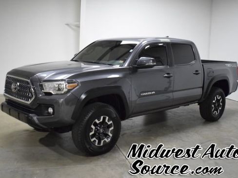 Used 2019 Toyota Tacoma SR5 image 1