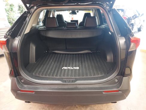 Used 2023 Toyota RAV4 XLE Premium image 21