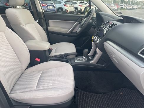 Used 2018 Subaru Forester 2.5i Premium w/ Popular Package #2A image 37