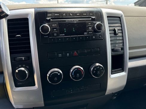 Used 2011 RAM 1500 Big Horn image 31