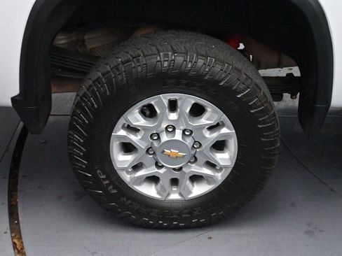 Used 2023 Chevrolet Silverado 2500 LT w/ Convenience Package AWD/4WD image 36