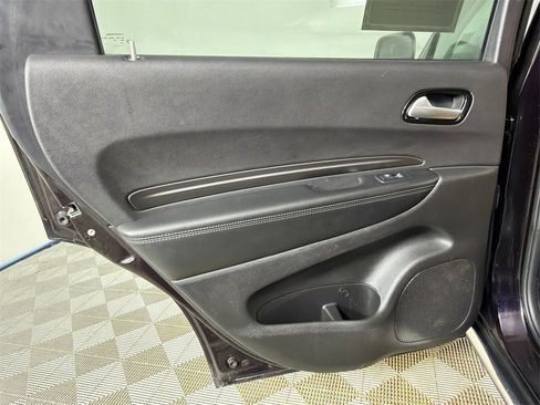 Used 2021 Dodge Durango SXT w/ 3rd Row Seating Group image 21