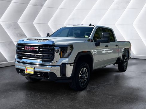 New 2026 GMC Sierra 3500 Pro image 2
