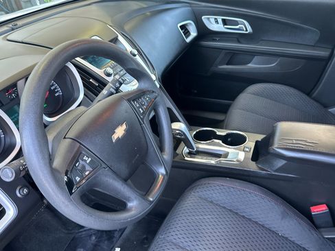 Used 2012 Chevrolet Equinox LS FWD image 10