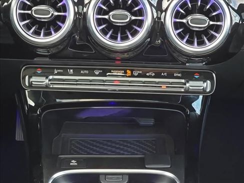 Used 2025 Mercedes-Benz CLA 250 4MATIC image 24