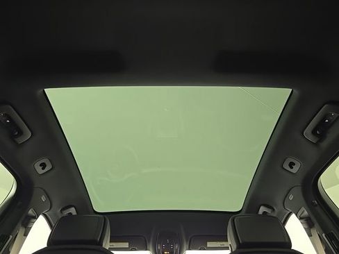 New 2026 Porsche Cayenne Coupe AWD/4WD image 14