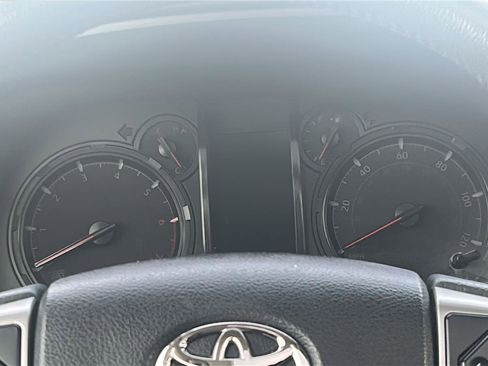 Used 2022 Toyota 4Runner SR5 Premium w/ Moonroof Package image 15