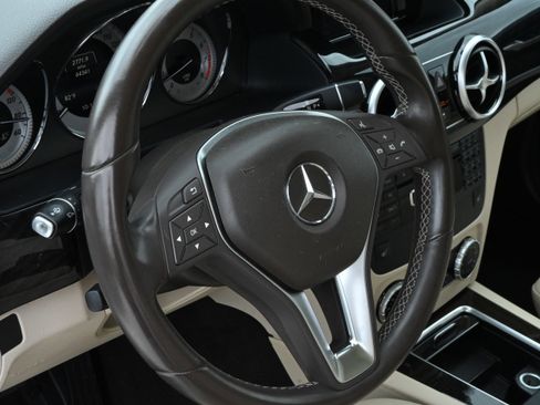 Used 2015 Mercedes-Benz GLK 350 2WD image 26