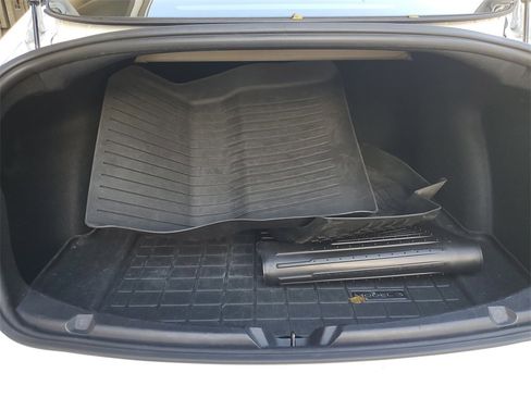 Used 2020 Tesla Model 3 Long Range image 8