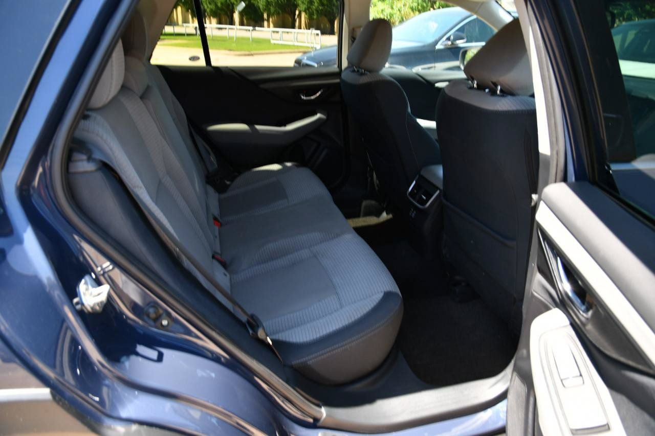 Used 2024 Subaru Outback Premium AWD/4WD image 27