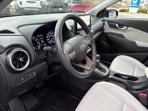 Used 2023 Hyundai Kona SEL w/ Convenience Package image 14
