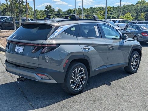 New 2025 Hyundai Tucson Limited image 7