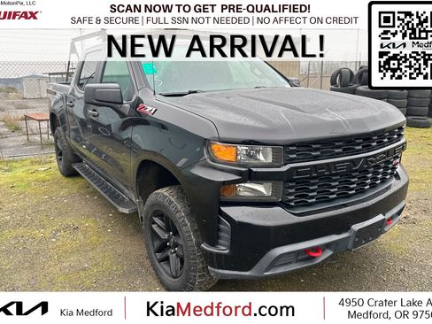 Used 2020 Chevrolet Silverado 1500 Custom Trail Boss w/ Custom Convenience Package image 1